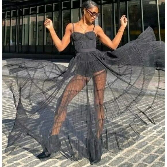 NWT $695 Alice + Olivia Black Deena Pleated Organza Tule Maxi Dress Gown Sz 4 - Picture 1 of 16